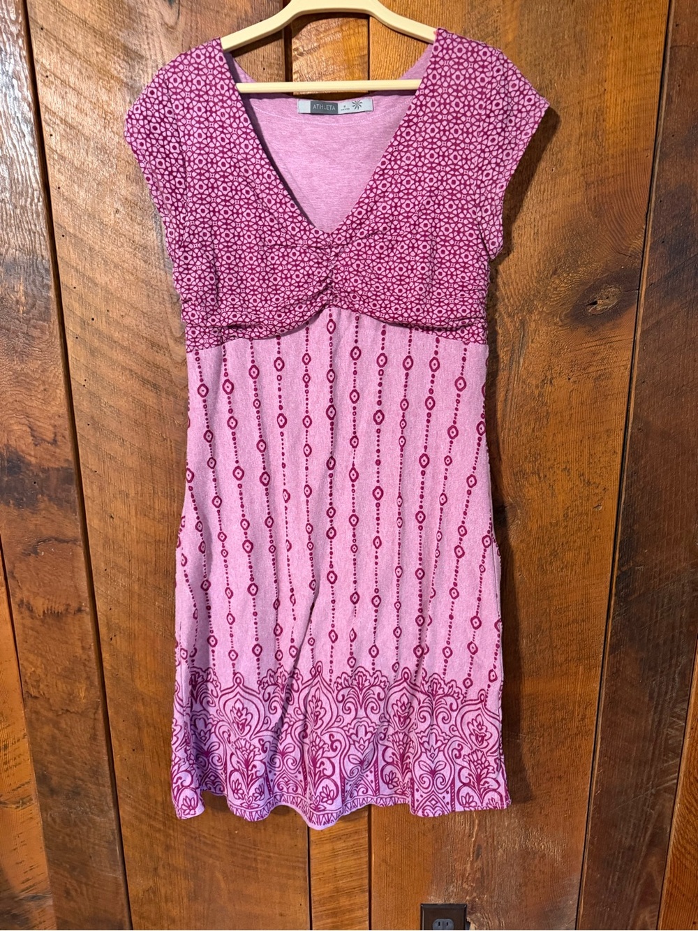 Athleta Dhara Burnout Dress Pink Medallion Geometric Boho Sporty Athleisure M
